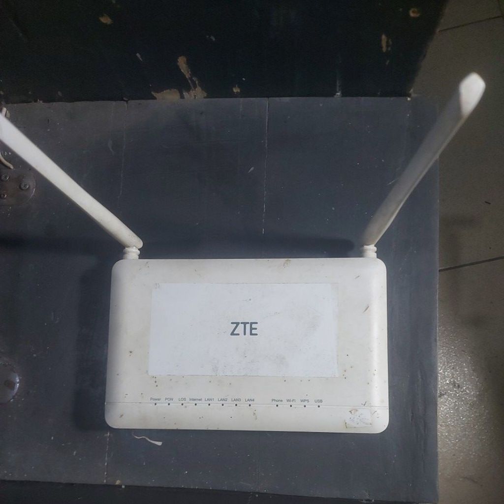 modem ZTE (bekas normal)