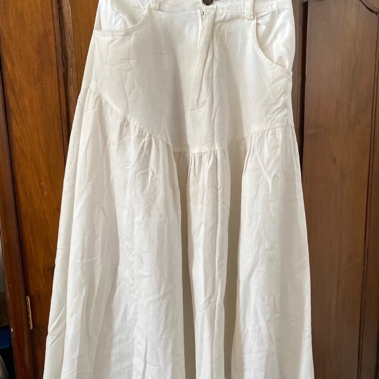 Preloved Rok Putih Linen