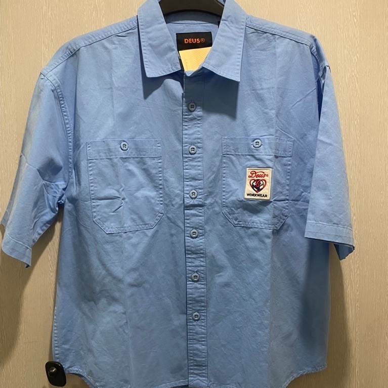 Deus Workshirt