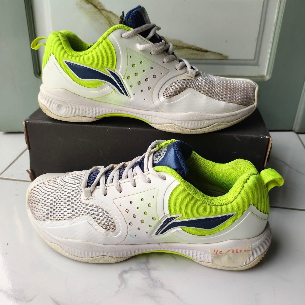Sepatu Badminton Lining Halberd TD sz 42 (Second)