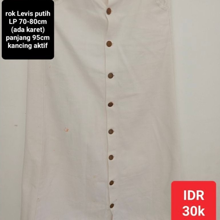 preloved rok Levis putih kancing aktif
