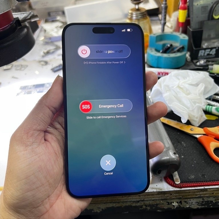 IP 15 PM Lock ICloud