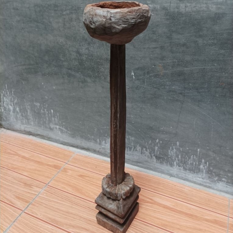 Jodog/stand lampu ublik lawas