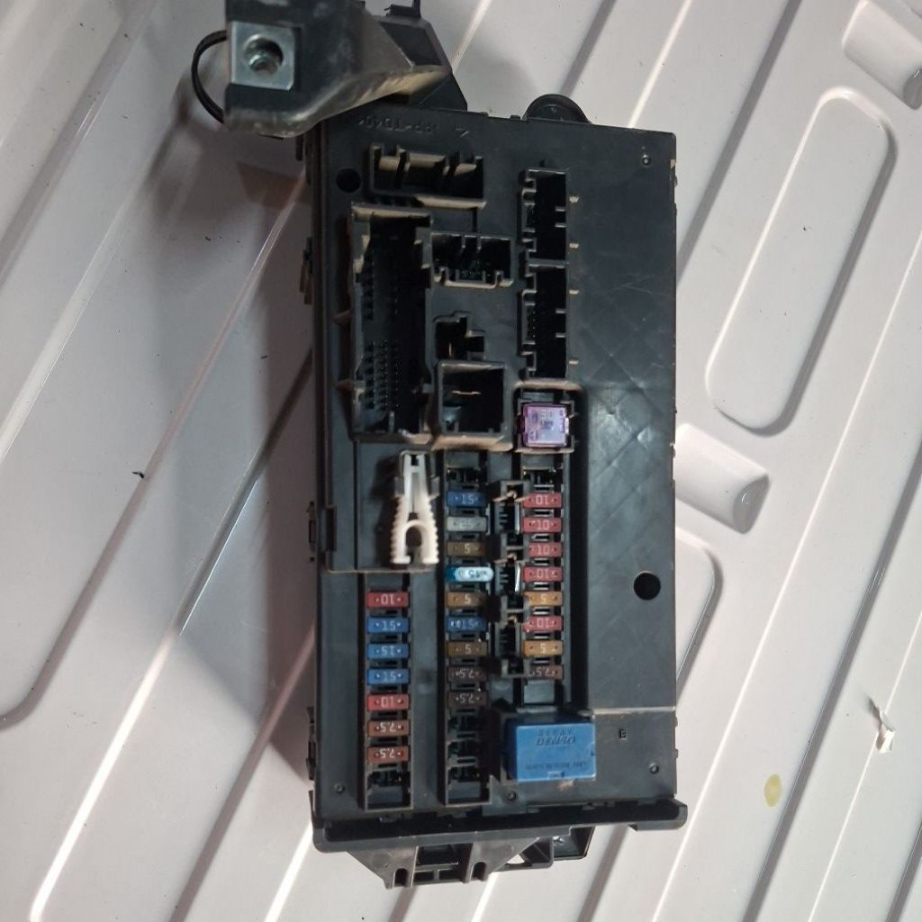 BCM box fuse sekring sigra-calya 82600-bzb90