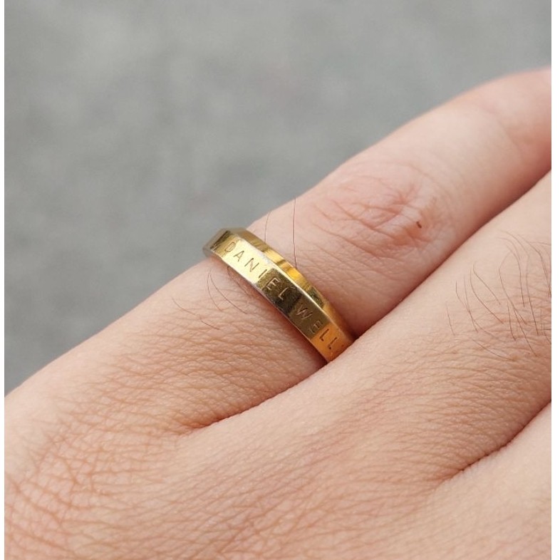 Cincin Daniel Wellington
