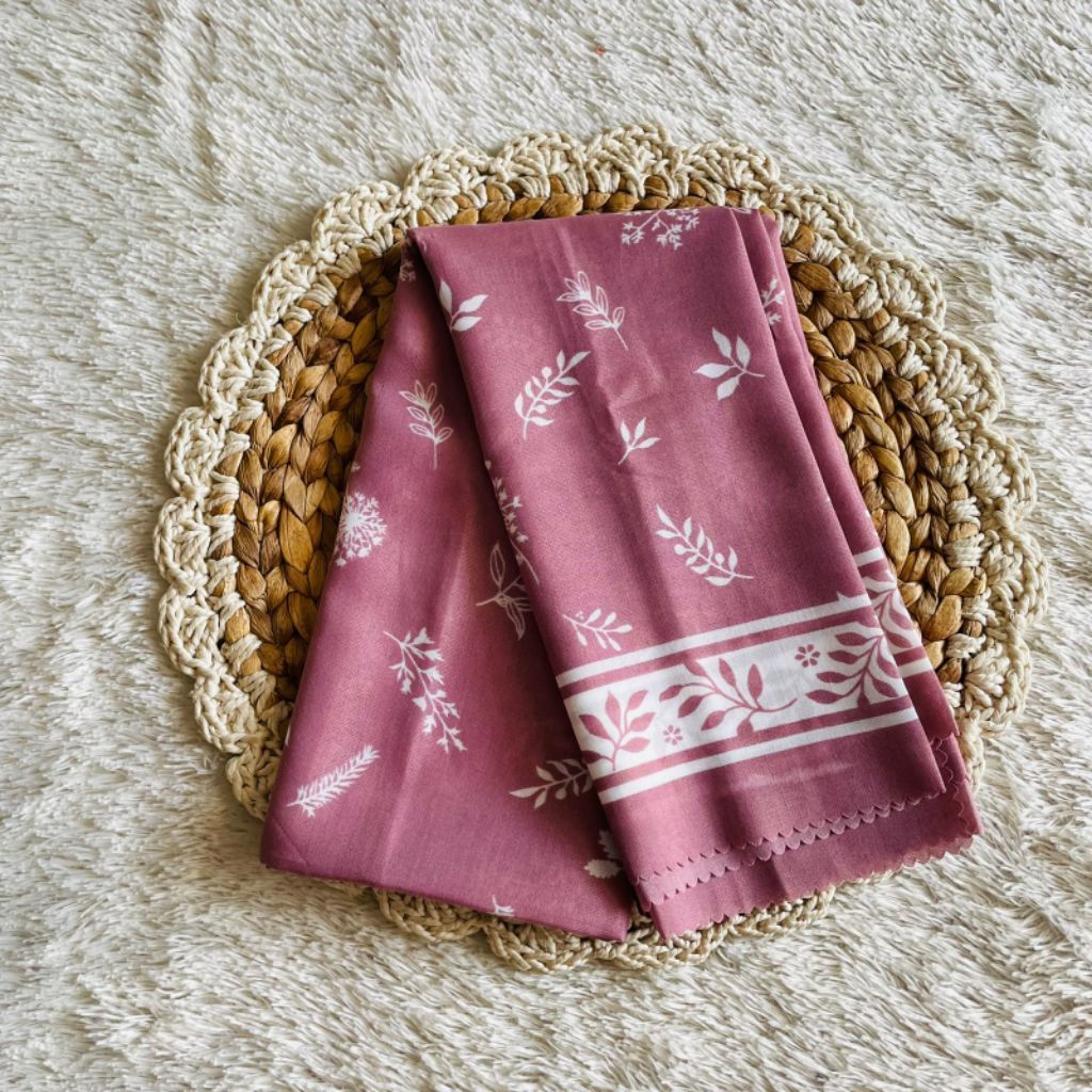 Hijab segiempat ruma scarf motif daun