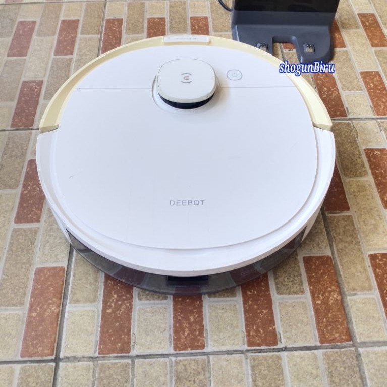 ecovacs deebot n8 pro Robot Pembersih Lantai/rumah (second/preloved)