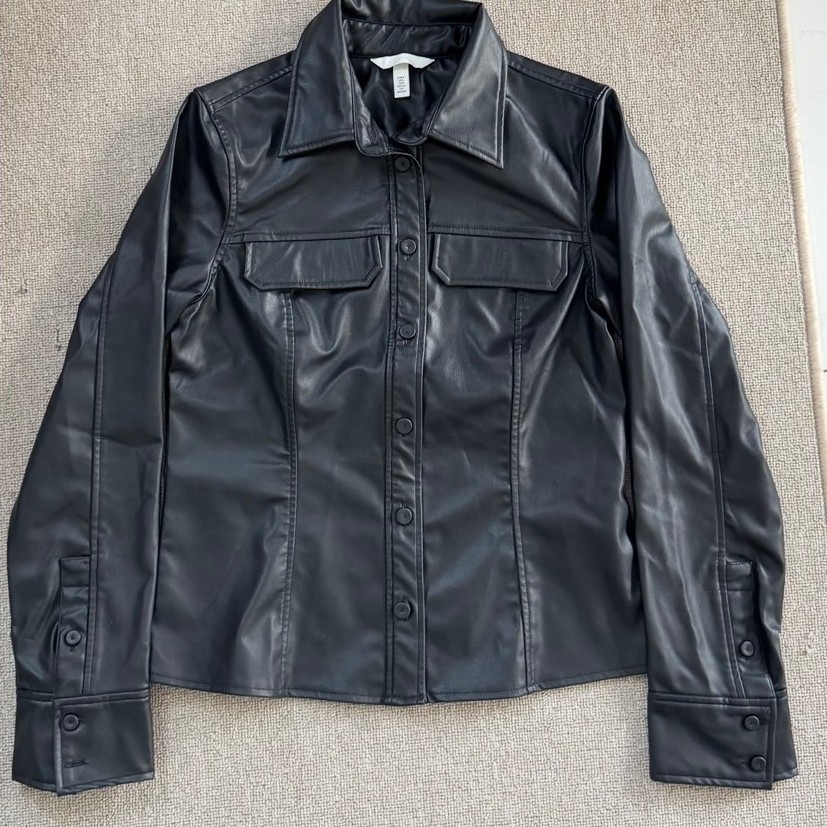 New jaket kulit Hnm anak tanggung size 10-11 tahun
