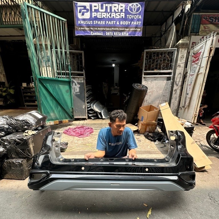 bemper bumper belakang bodykit fortuner trd 2020 kumplit
