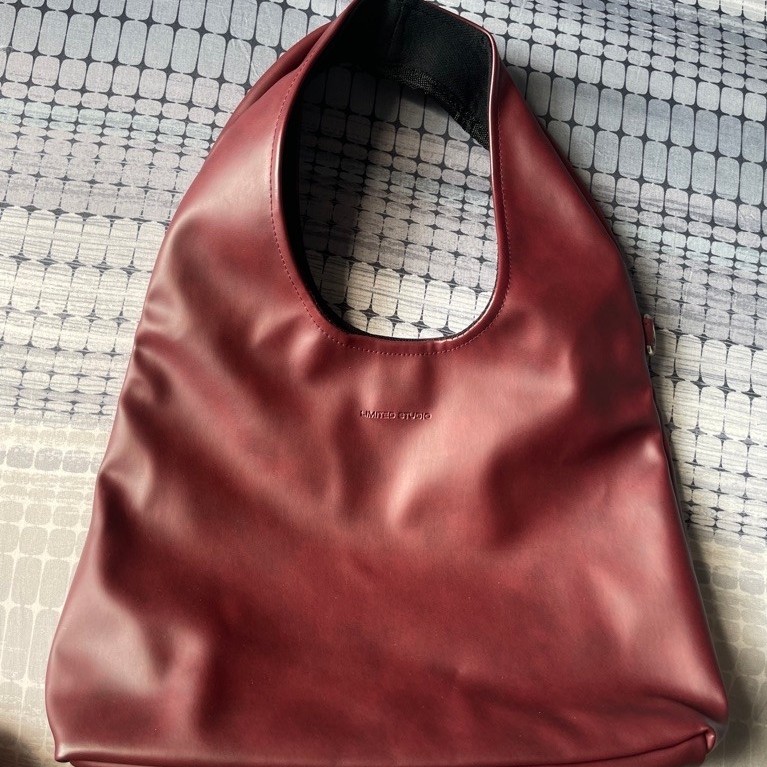 PRELOVED Limited Studio Bag Maroon