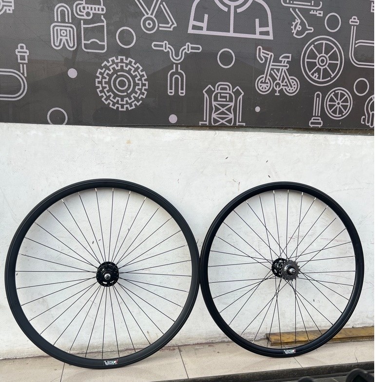 WHEELSET 700C FIXIE DOLTRAP VUELTA TAIWAN HITAM BEARING ALLOY 3CM NEW
