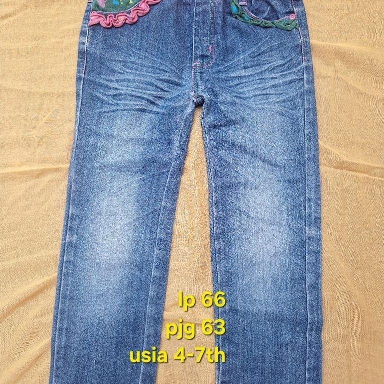 Celana Jeans Betty Boop usia 4-7 Preloved
