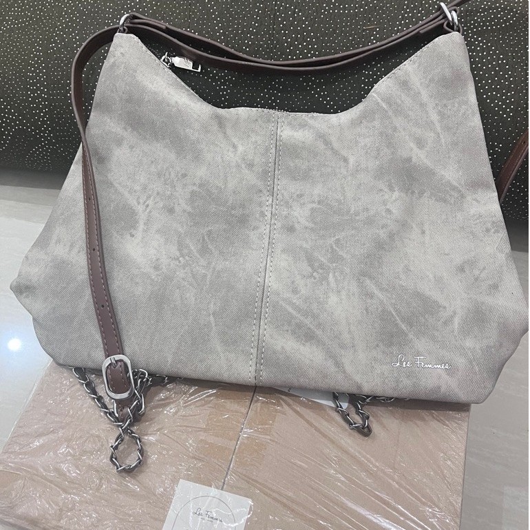 (NEW) (accidentally made a double order) Tas Ransel Wanita Hanina New Backpack Bag Les Femmes (READ 
