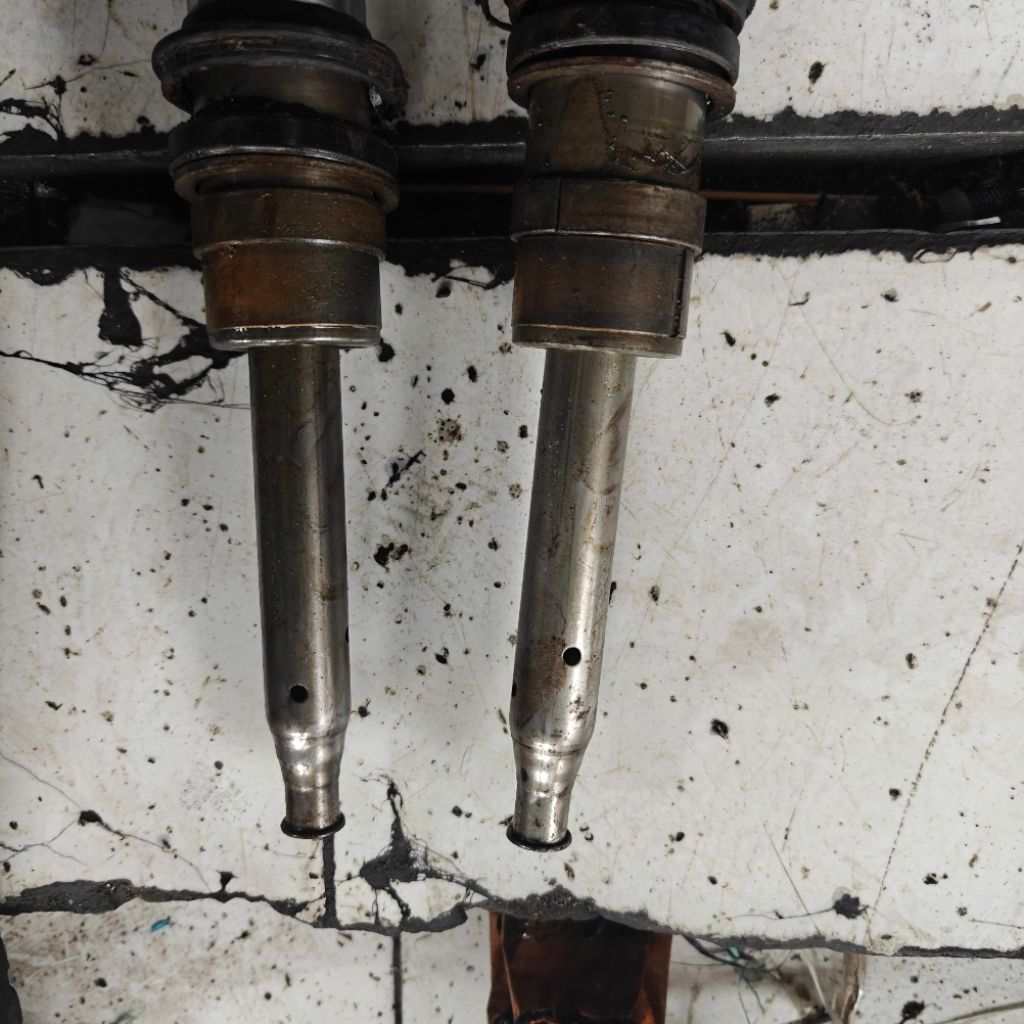 sulingan suling shock sock set per shockbreaker depan original yamaha byson karbu fi 54p bekas