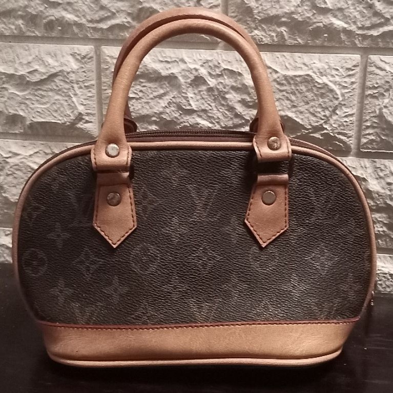 TAS TANGAN LV BUKAN ORI (PRELOVED)