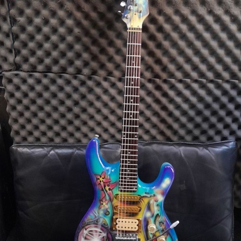 Gitar elektrik prince lawas airburst second siap pakai