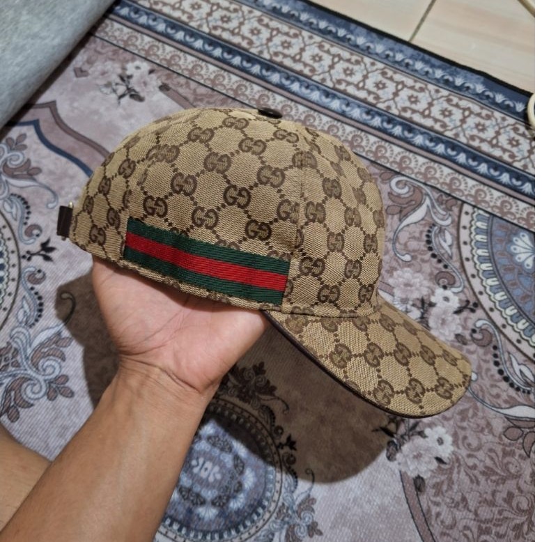 topi gucci second