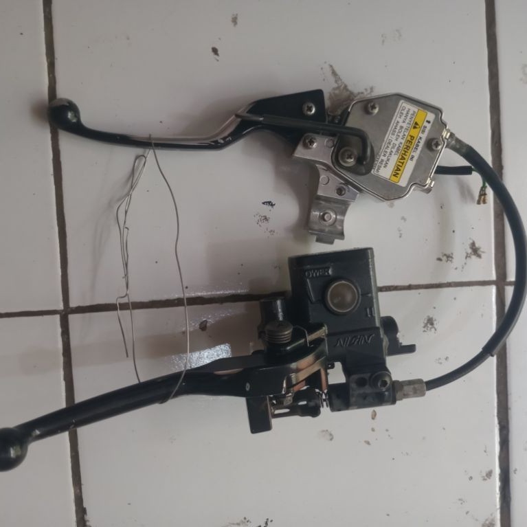 Master Rem Combi Brake Set Atas Kiri Kanan Beat  vario 125/150 CBS ORIGINAL