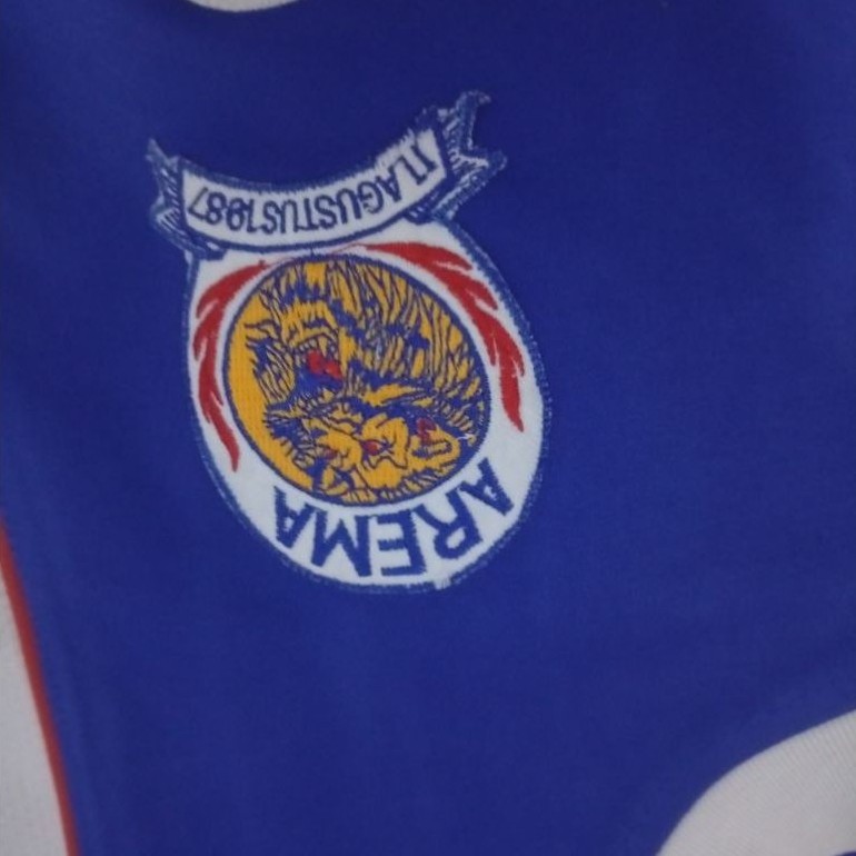 jersy arema kanzen 2001