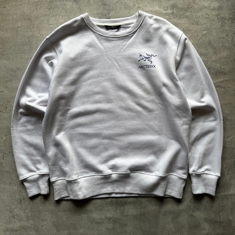 Sweater Crewneck Arcteryx White