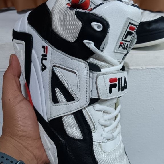 sepatu fila basket