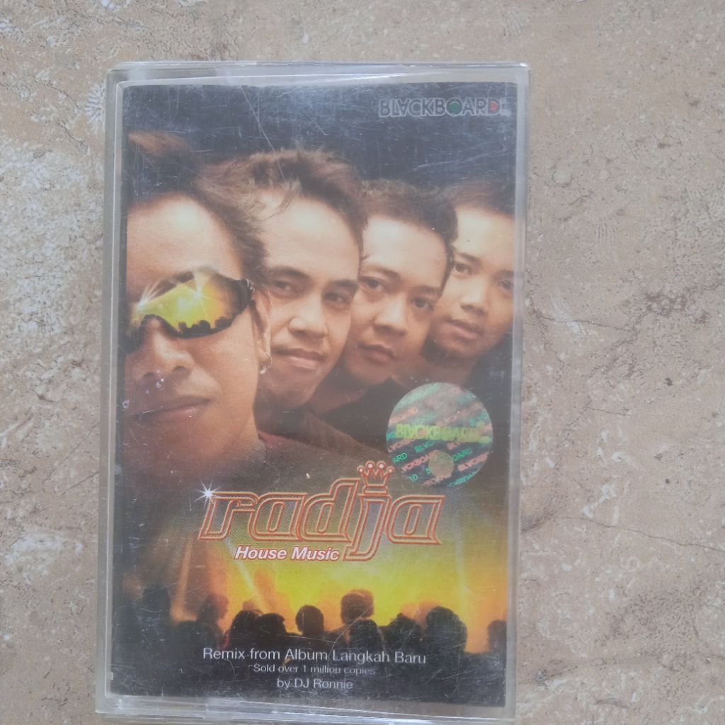 Kaset Pita Radja "Langkah Baru", Remix (House Music)