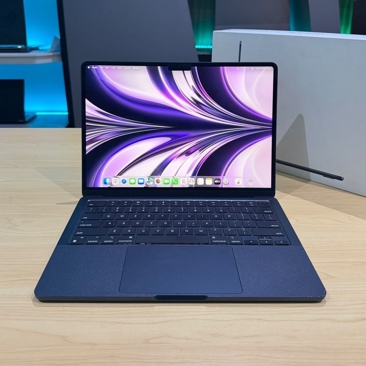 MacBook Air M2 2022 8GB/512GB