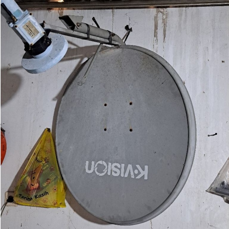 Parabola Kvision Diameter 75cm - 85cm Bekas
