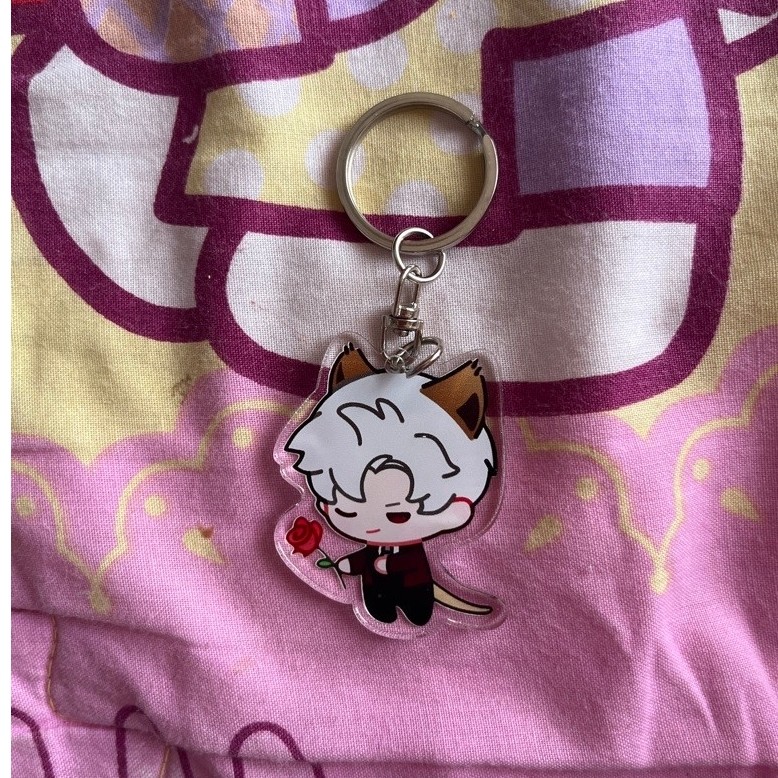 sylus love and deepspace keychain