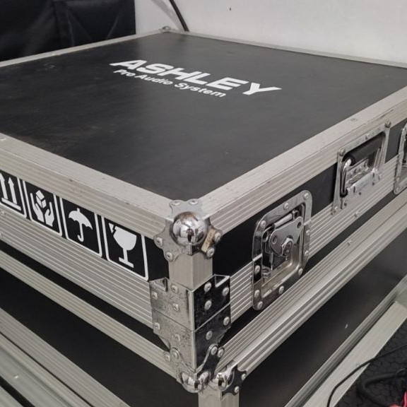 hardcase mixer ashley 12 channel