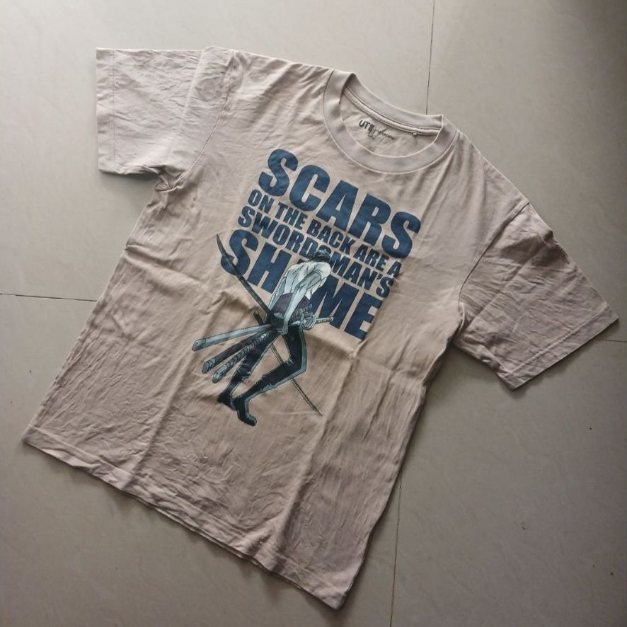 Kaos Uniqlo X One piece Second