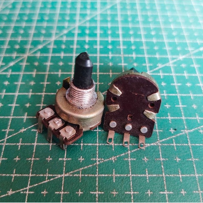 Potensio Rotary Mono 3pin  M10k