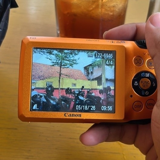 Casio Exilim 14MP Digital Camera Second Nyala