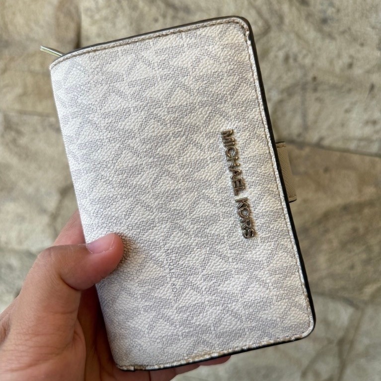MICHAEL KORS Medium Bifold Wallet [PRELOVED]