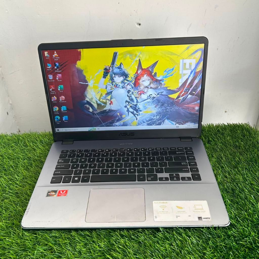 Laptop Second Asus Vivobook x505za Amd Reyzen 3-2200U RAM 8 GB/SSD 128 GB Layar 14"