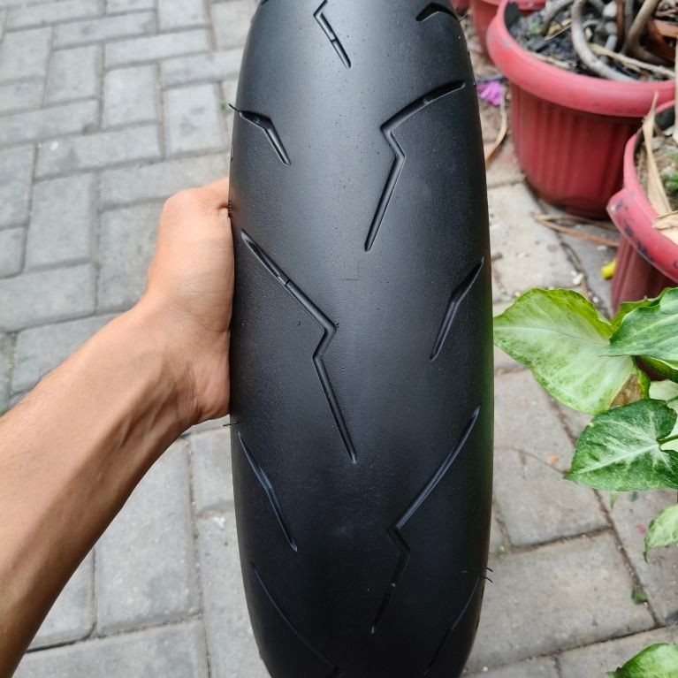 ban Pirelli 120/70-15