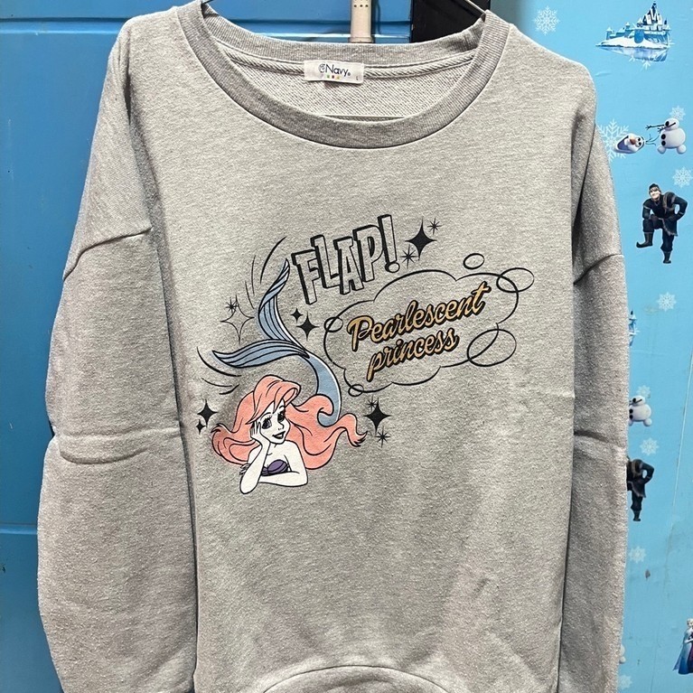 PRELOVED Crewneck Ariel size L