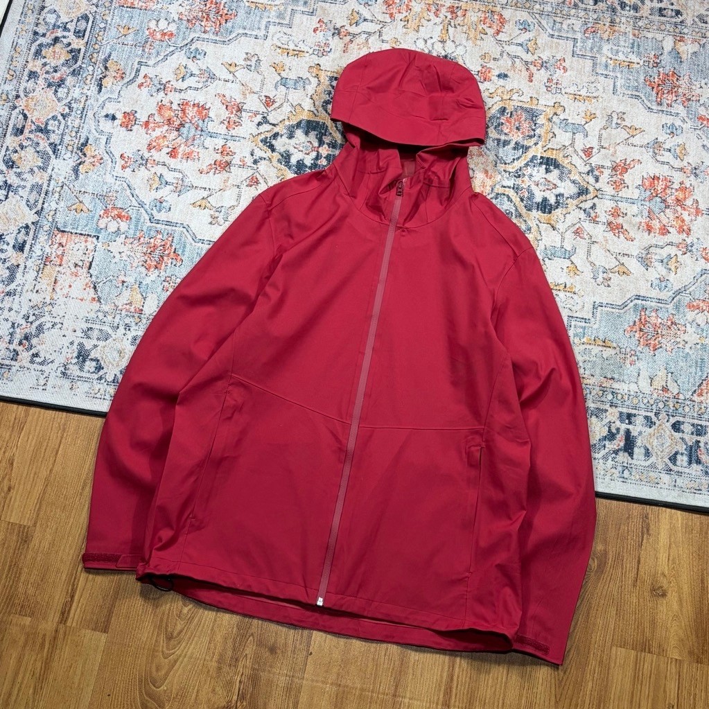 UNIQLO BLOCKTECH JACKET