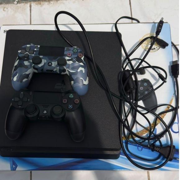 PS 4 Slim hen 12 seri 22 segel Void 1 tb