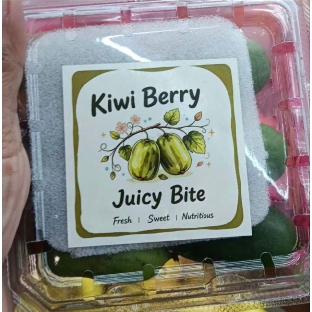 Buah Kiwi berry super fresh / buah kiwi beri / pack 125 gram