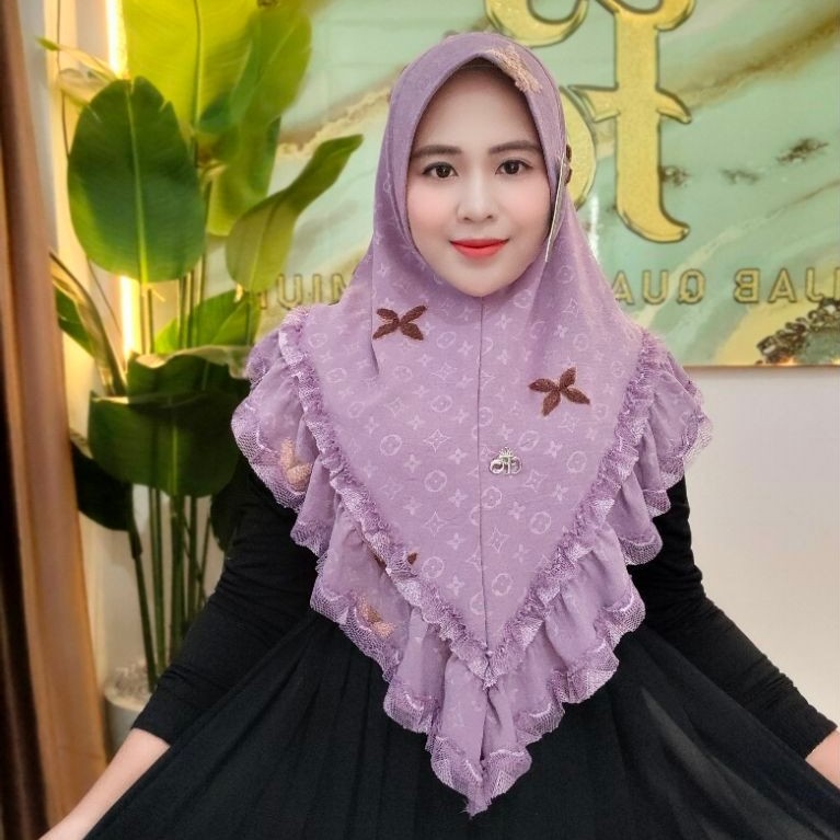 Jilbab instan Fo Regina A Crinkle Renda Cantik