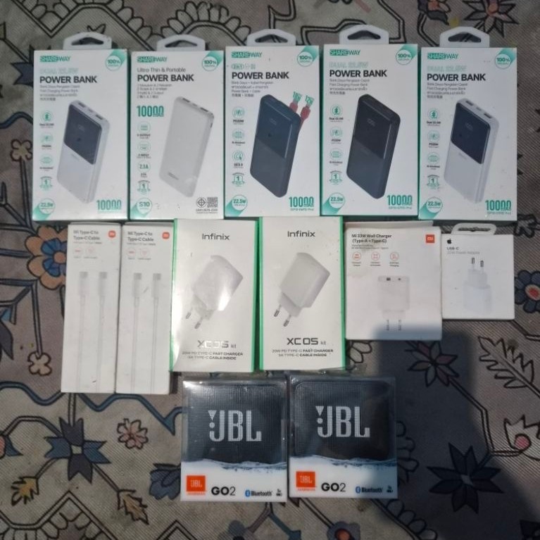 Power Bank 10000mAh Smart Way dan Charger Wall Charger serta Kabel USB dan Speaker Bluetooth JBL GO2
