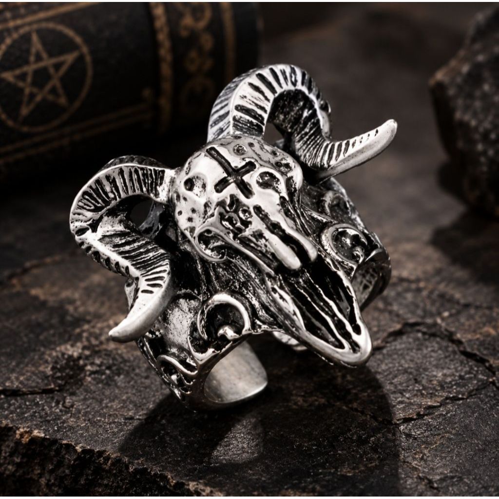 Cincin Tengkorak Ram Skull Titanium Pria