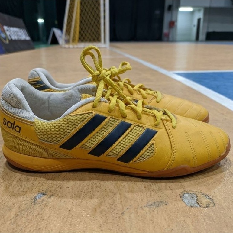Sepatu Futsal Adidas Sala Size 45.5 Insole 285 Second Ori Minus