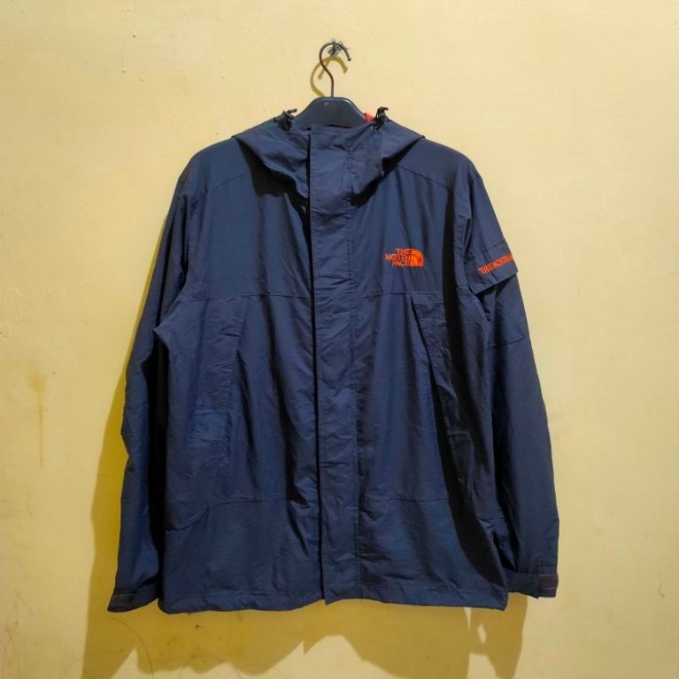 JAKET OUTDOOR TNF SIDE POCKET