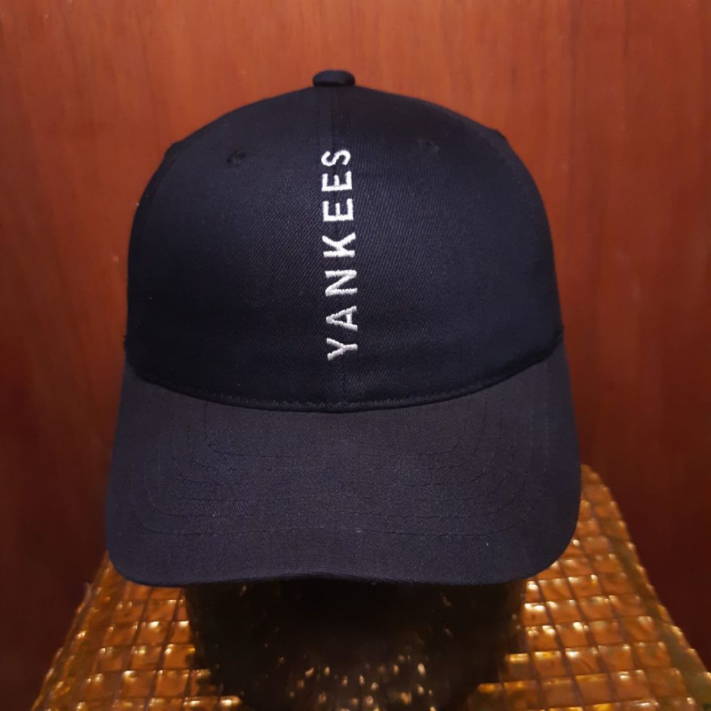 cap yankees hitam pekat
