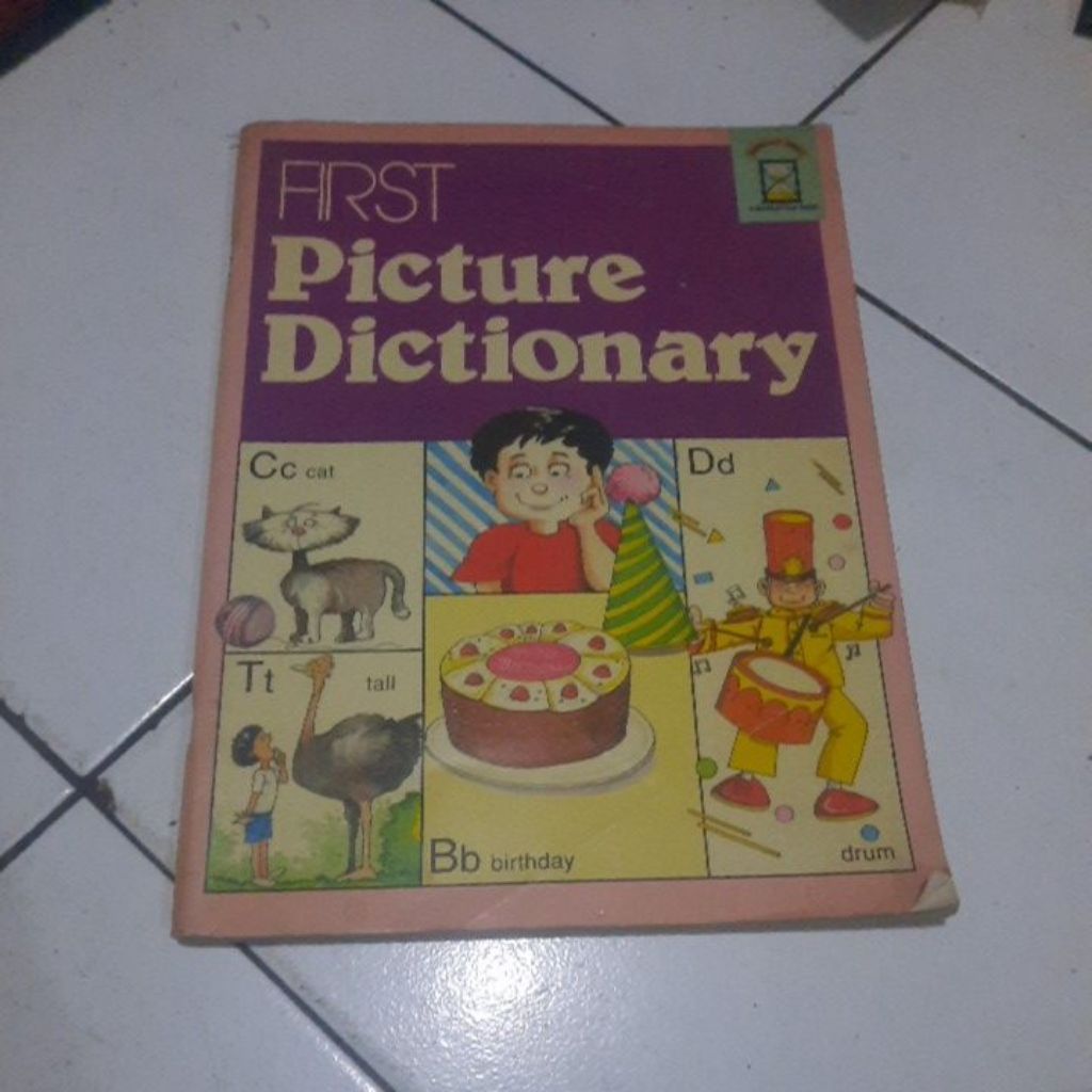 FIRST PICTURE DICTIONARY