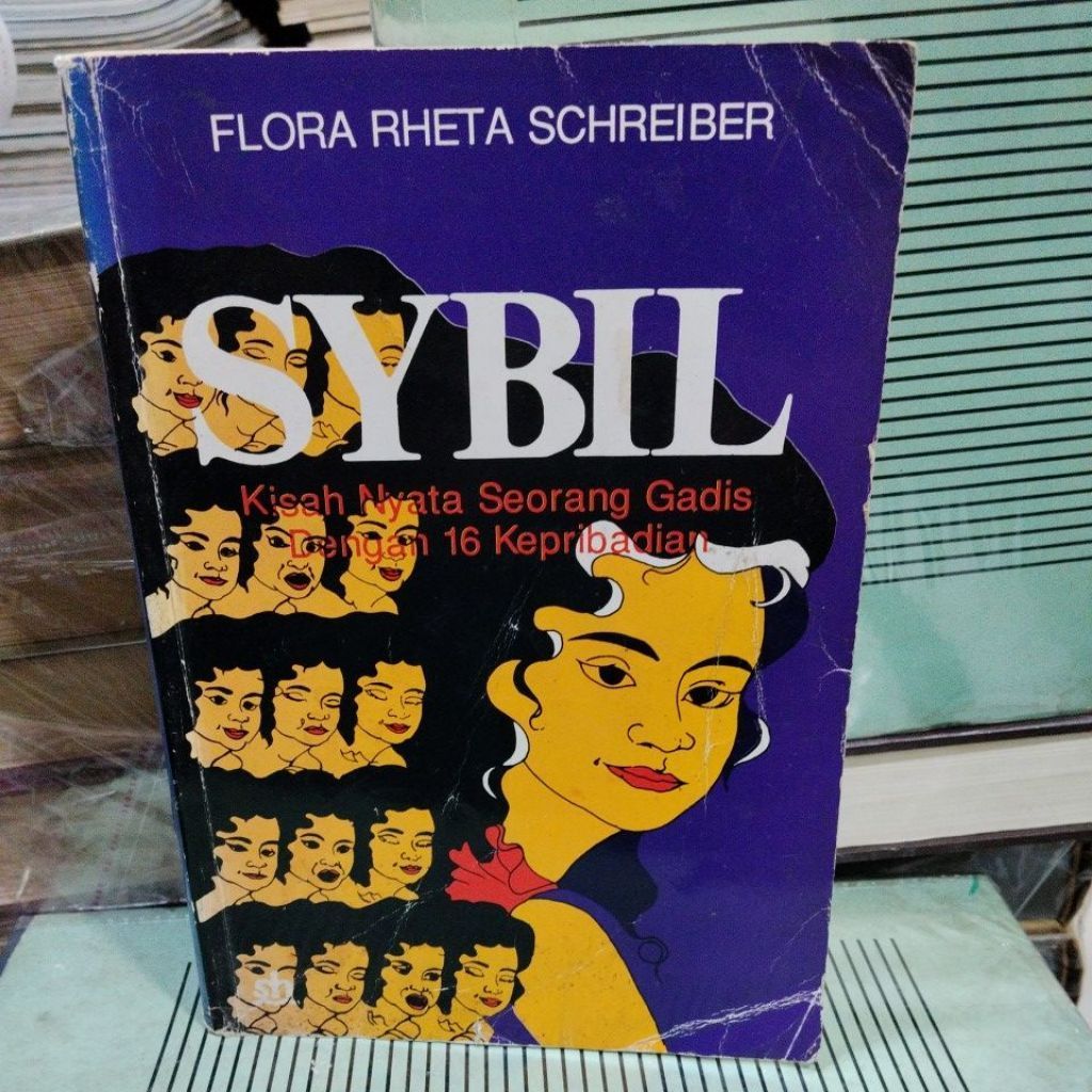 Buku original SYBIL by Flora Rheta
