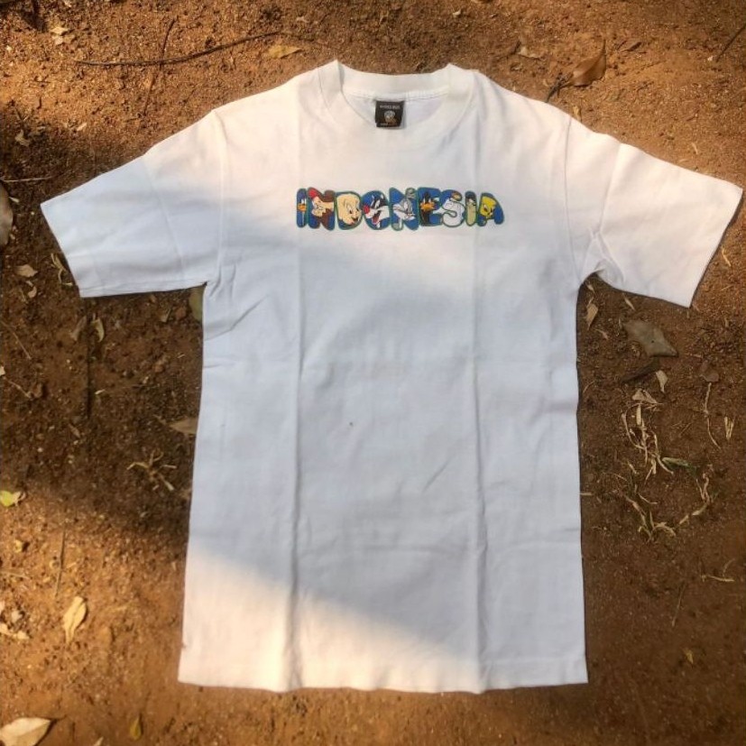 vintage Disney 90s "indonesia" edition
