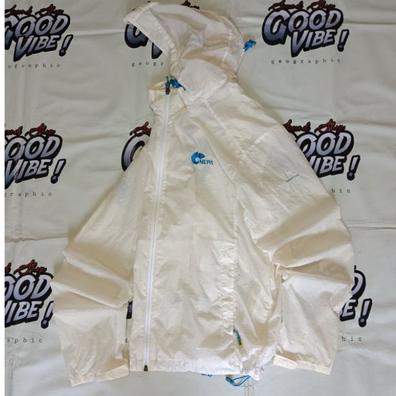 Running gorpcore nepa white outdoor jacket